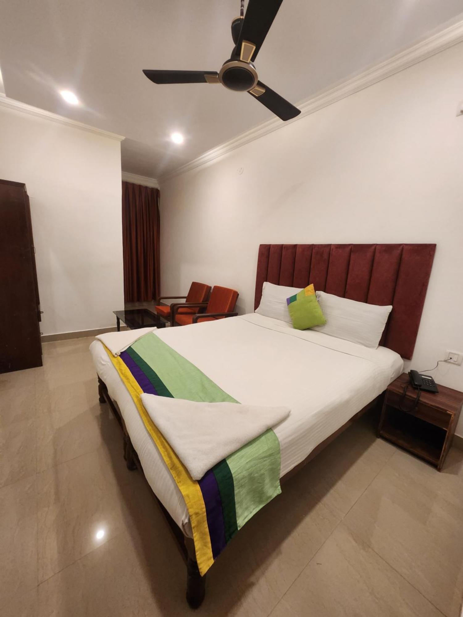 Santa Monica Resort - Calangute Ngoại thất bức ảnh