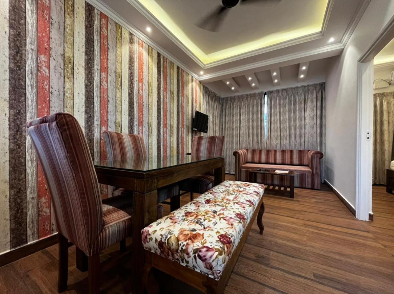 Santa Monica Resort - Calangute Ngoại thất bức ảnh